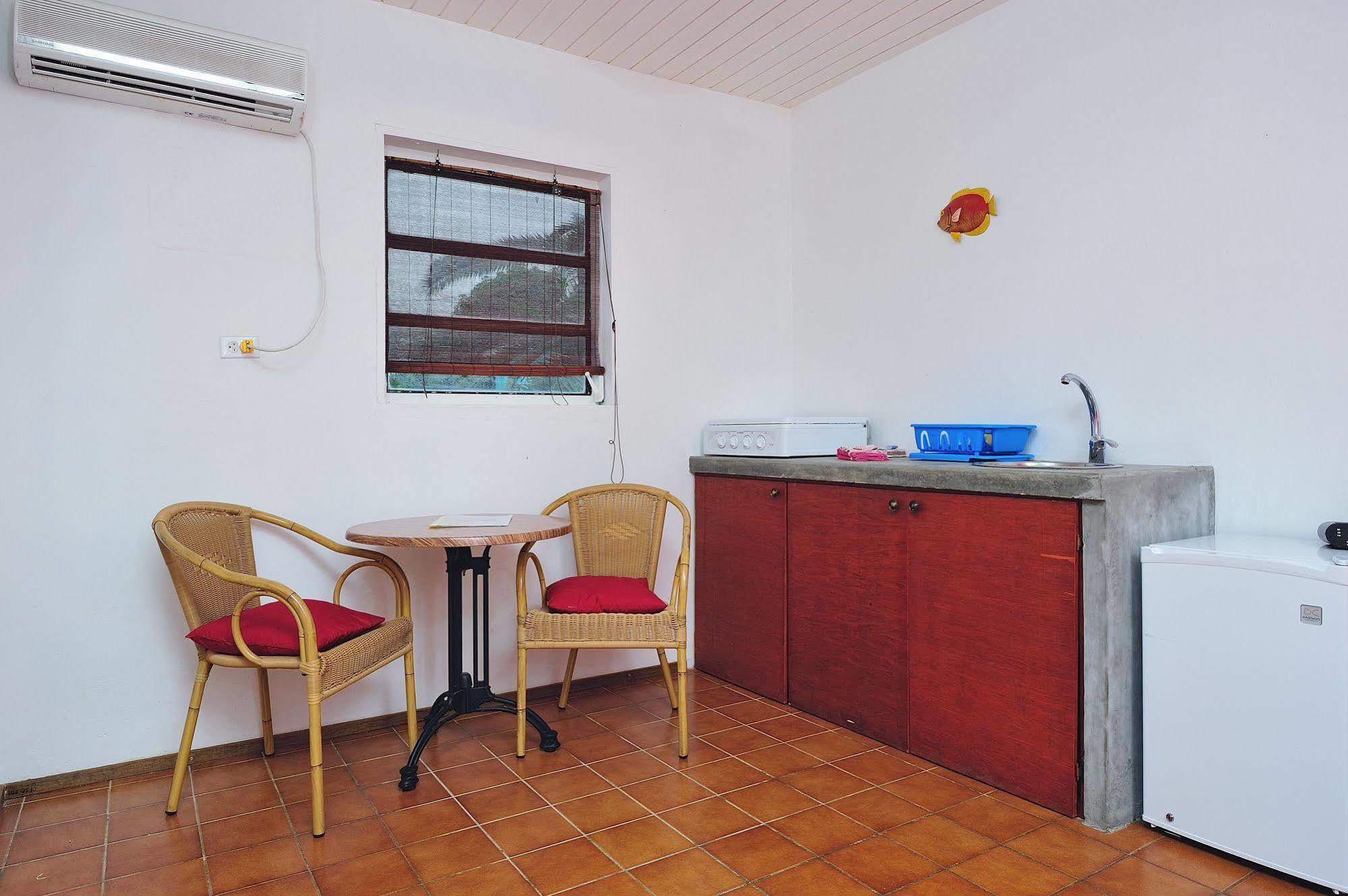 The Dive Hut - Boutique Apartments Playa Extérieur photo